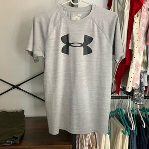 UNDERARMOUR Short sleeve shirt